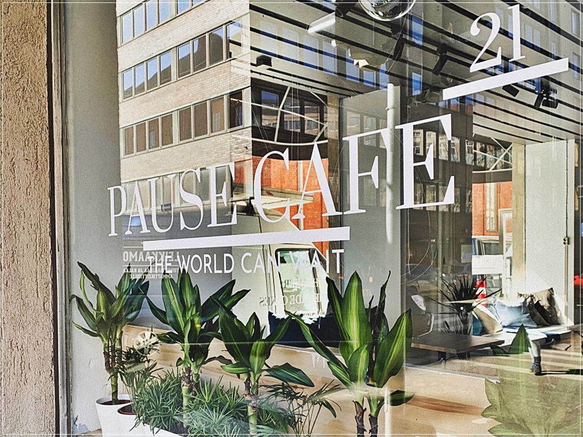 Pause Cafe 21